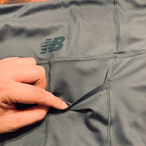 New Balance Captive Tight with pockets - Picture 7 of 8